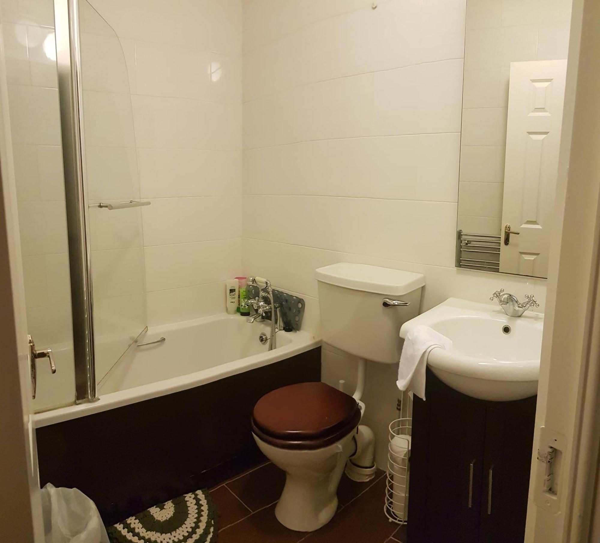 3 Bedroom 3 Bathroom House, Dublin Lucan Esterno foto