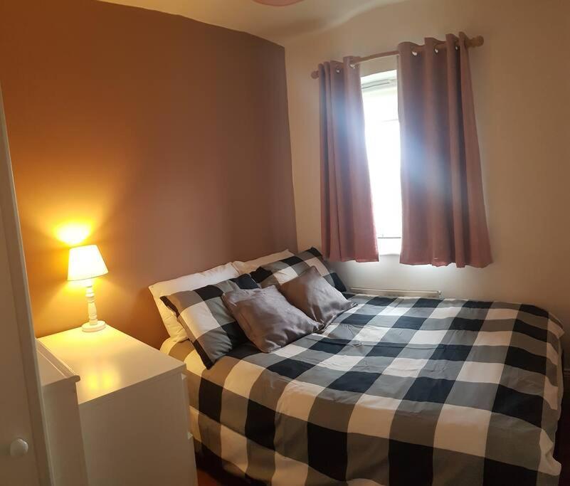 3 Bedroom 3 Bathroom House, Dublin Lucan Esterno foto