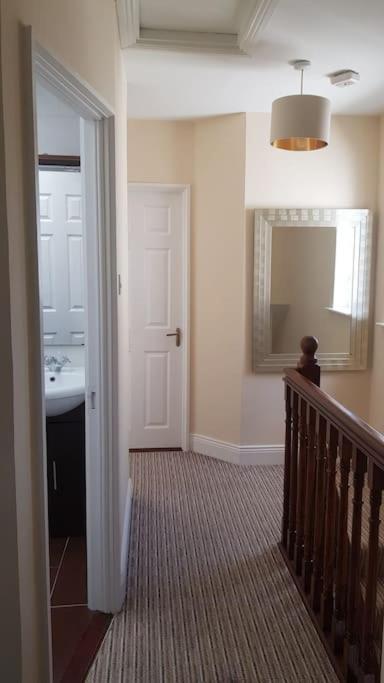 3 Bedroom 3 Bathroom House, Dublin Lucan Esterno foto